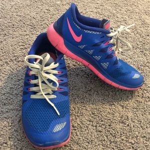 Nike Free Runs